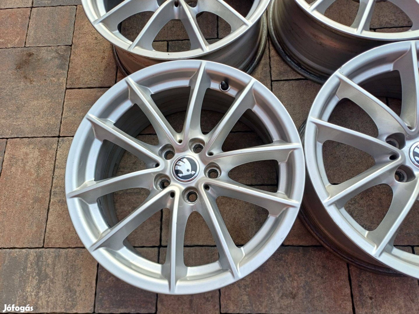 Eladó gyári alufelni garnitúra Audi,Skoda,Vw,-7,5Jx17-ET-27-5x112