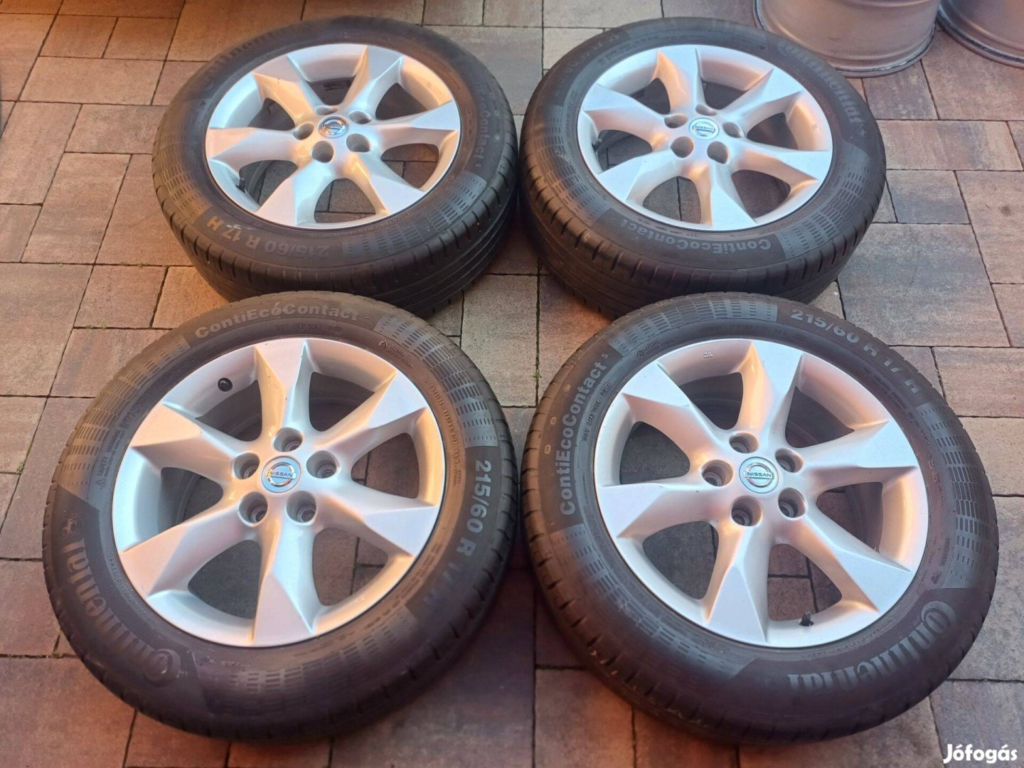 Eladó gyári alufelni garnitúra Nissan,Dacia,-7Jx17-ET-45-5x114,3