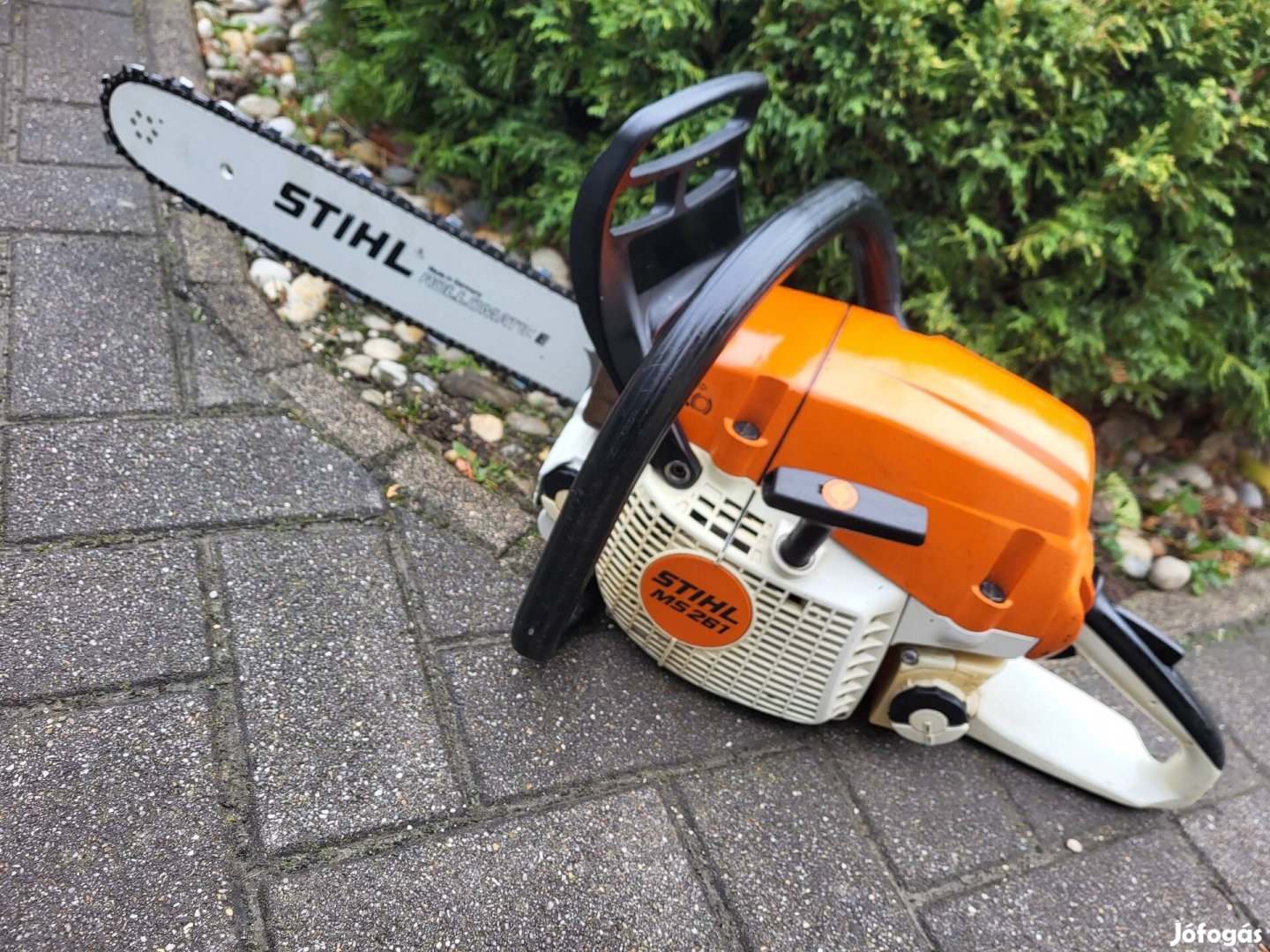 Eladó gyári motorral egy hibátlan stihl ms 261 tipusú fűrész!