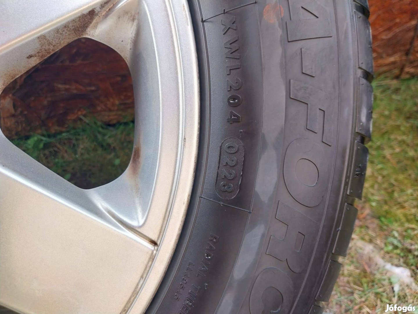 Eladó gyári renault alu felnik nyári gumikkal