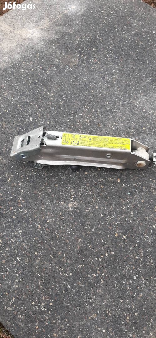 Eladó gyári vw , audi emelő !