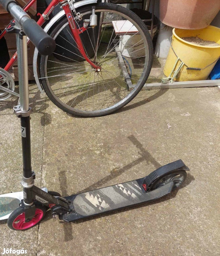 Eladó gyerek roller jó állapotban