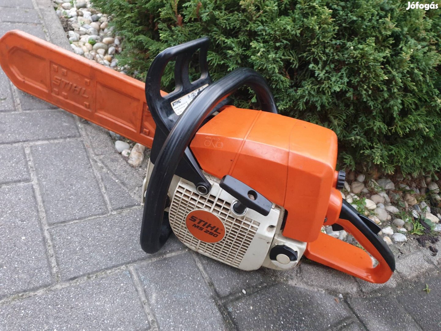 Eladó gyönyörű motorhanggal egy stihl ms 290 tip.fűrész!