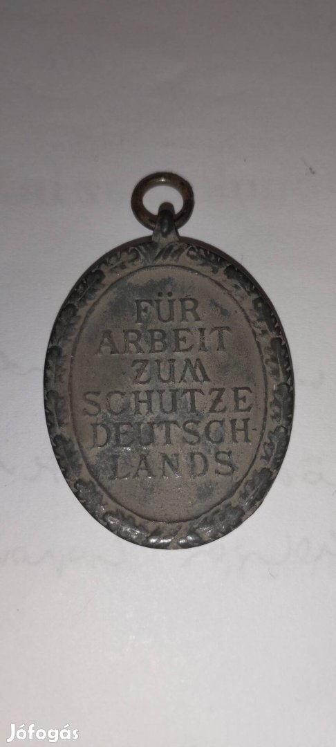 Eladó háborús nemet kitüntetes