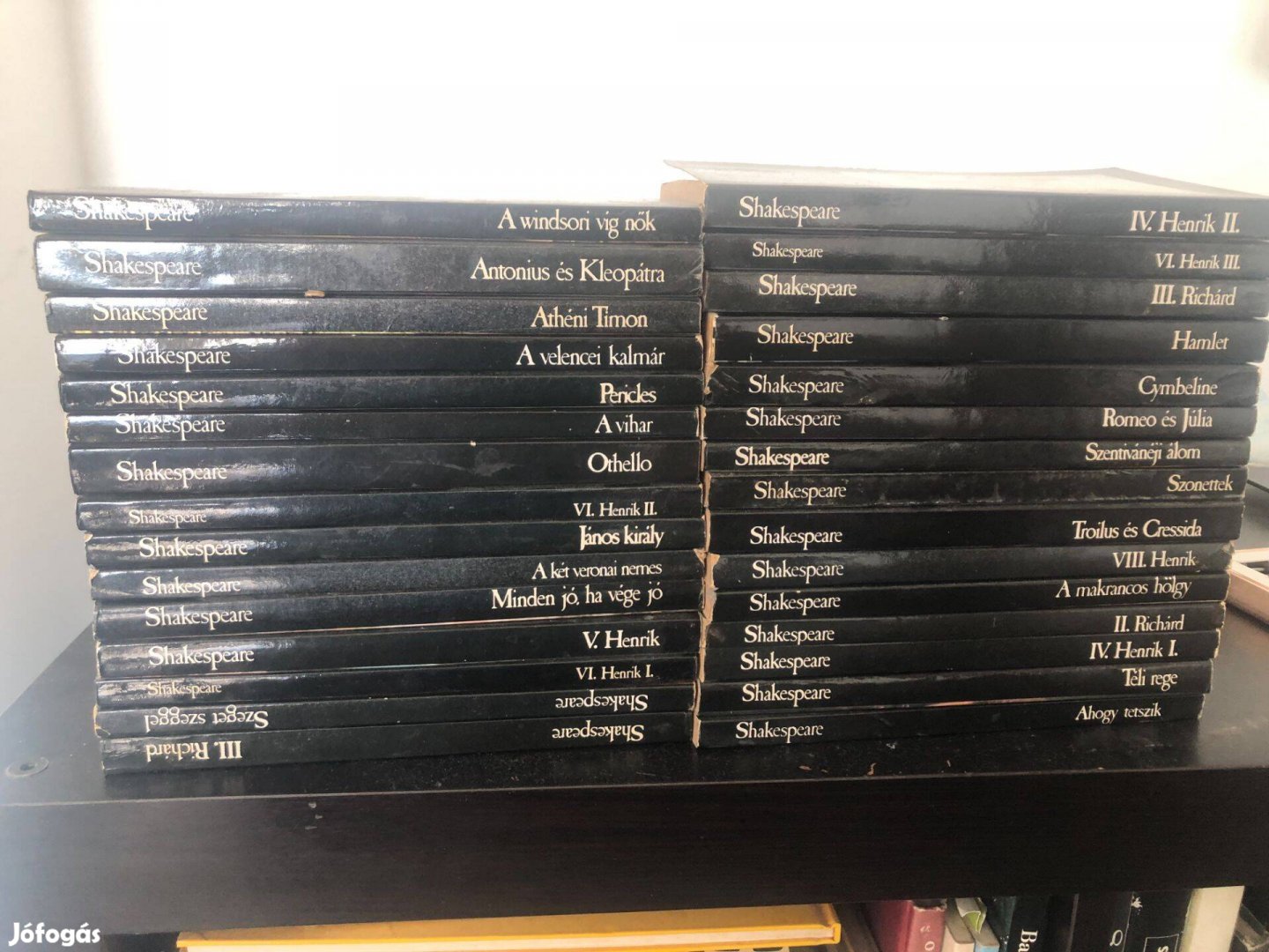 Eladó harminc darabos Shakespeare könyv csomag