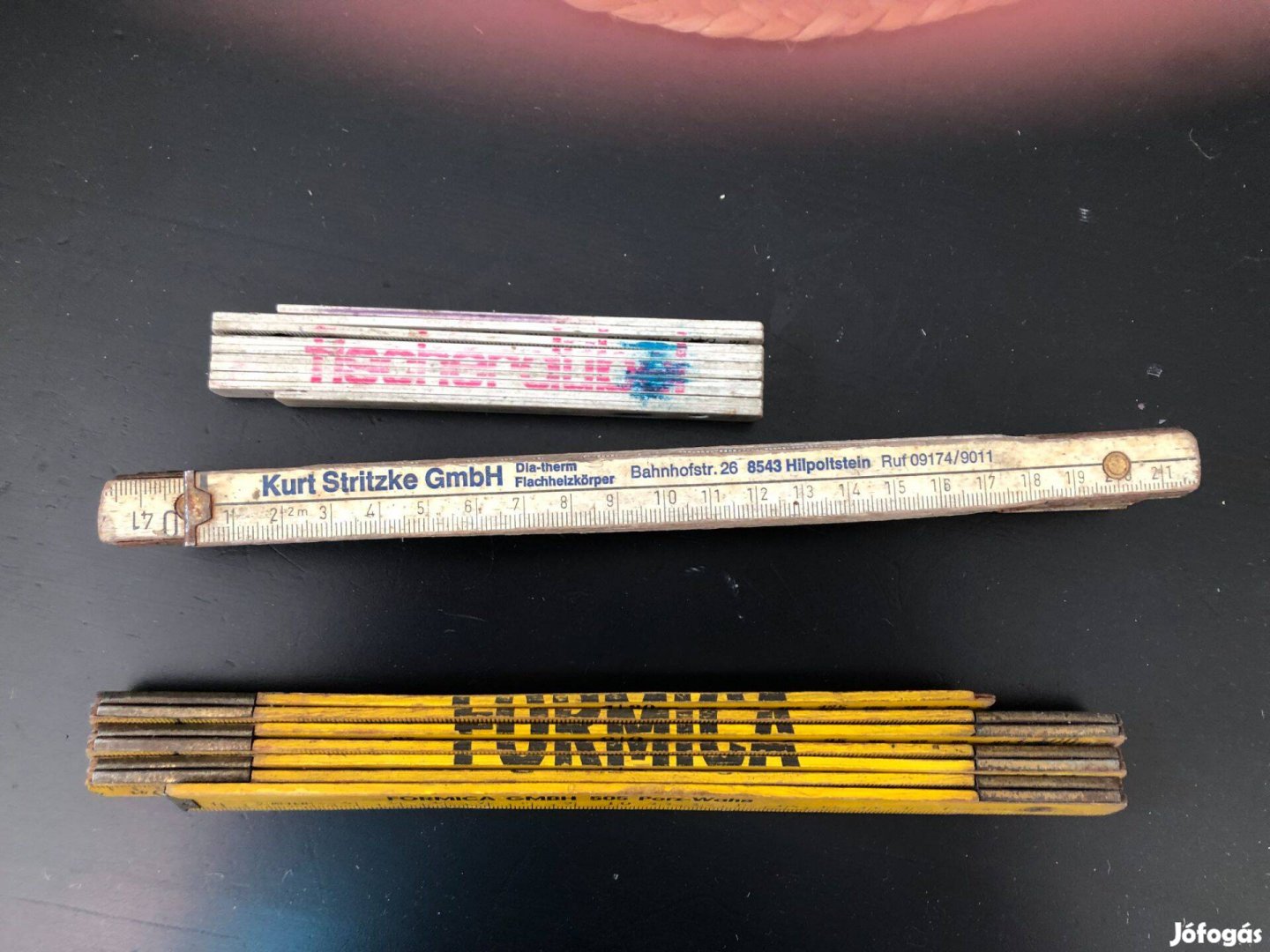 Eladó három darab mérőléc