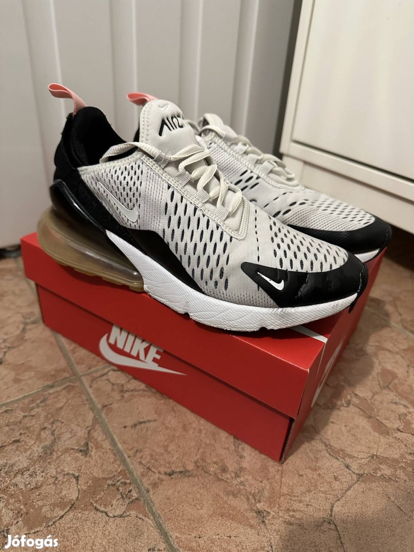 Eladó használt 38-as Nike air max 270 női cipő