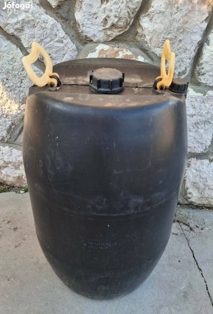 Eladó használt 55 literes gázolajos hordó