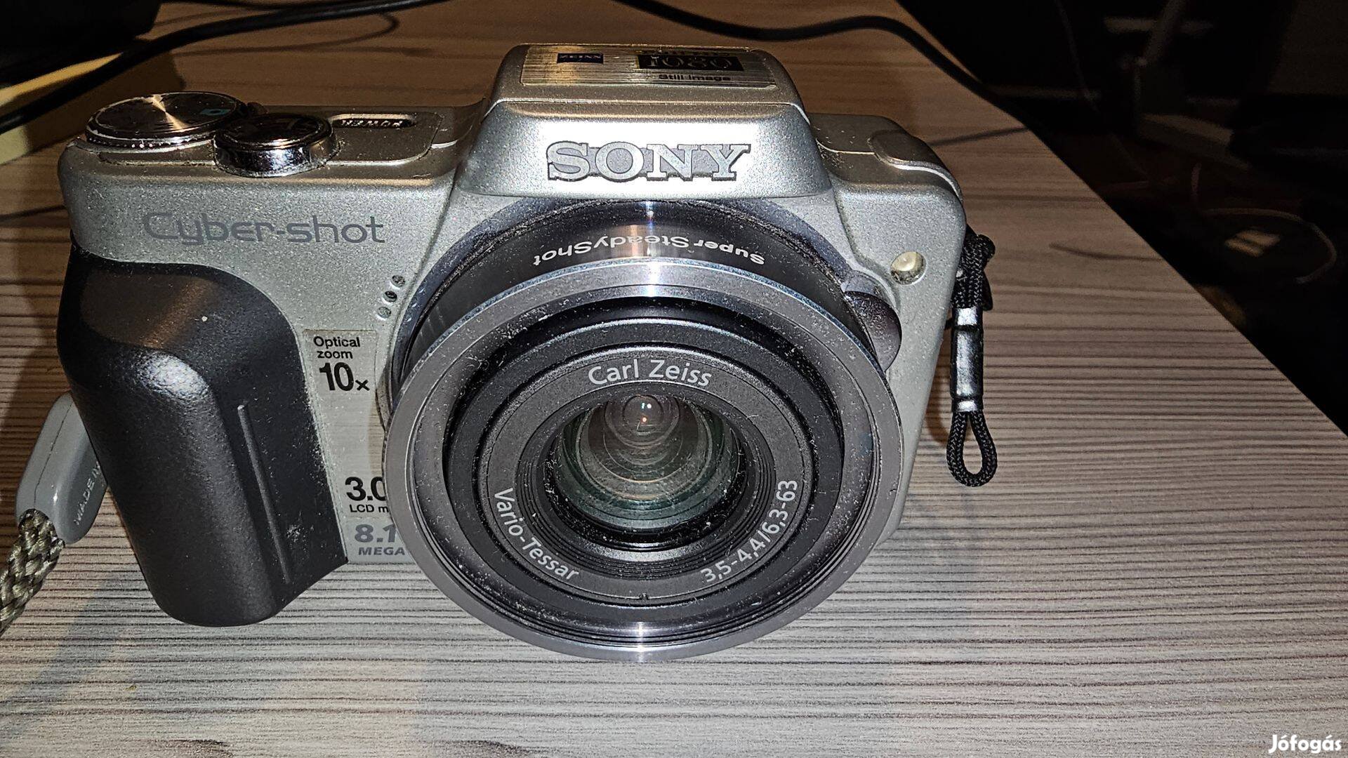 Eladó használt Sony cyber shot DSC-H10 fényképezőgép