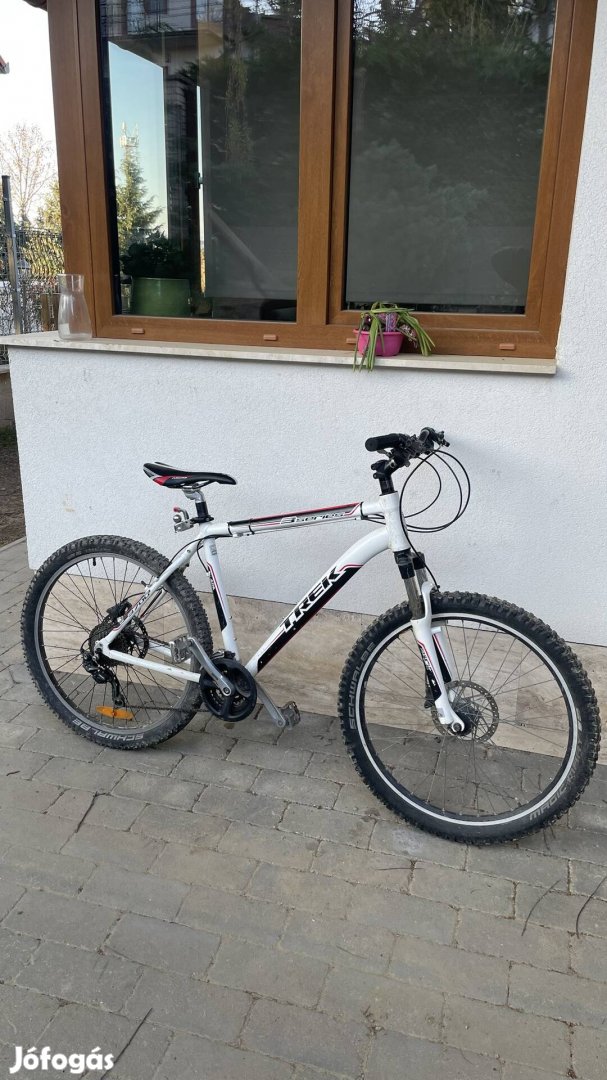 Eladó használt Trek 3700