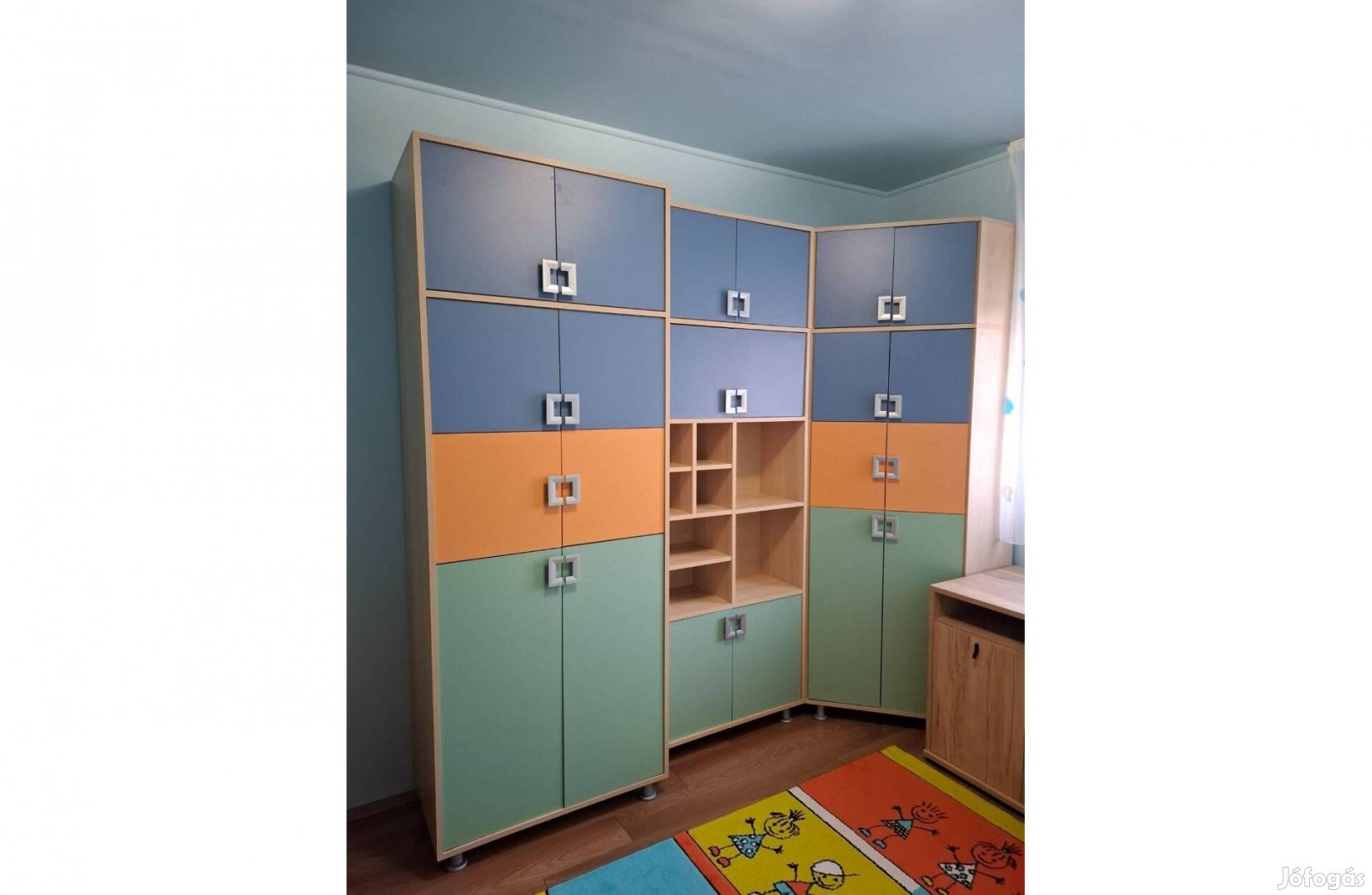 Eladó használt, de jó állapotú Modern komplett gyerek