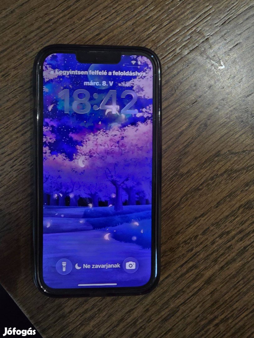 Eladó használt iphone 14 256GB