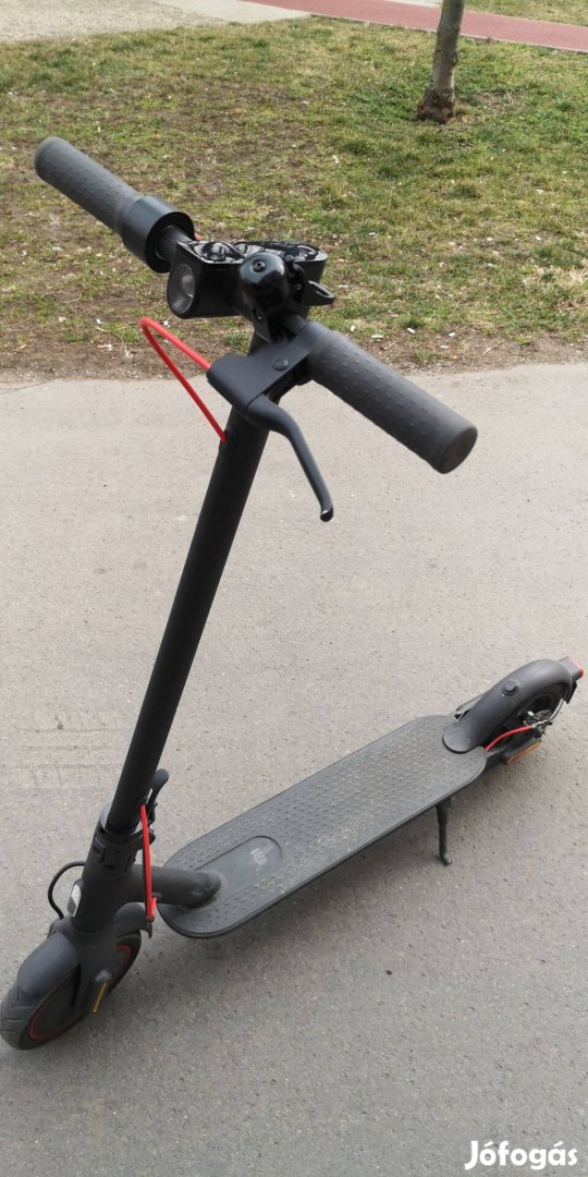 Eladó használt jó állapotú Xiaomi Mi Electric Scooter Pro 2 E Roller