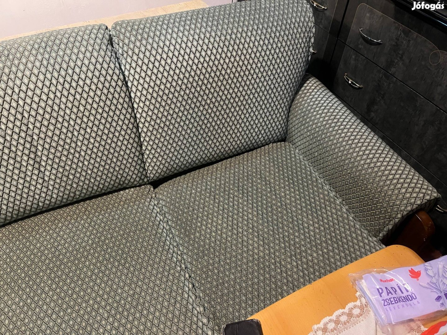 Eladó használt jó állapotú kanapé 2 db fotellal