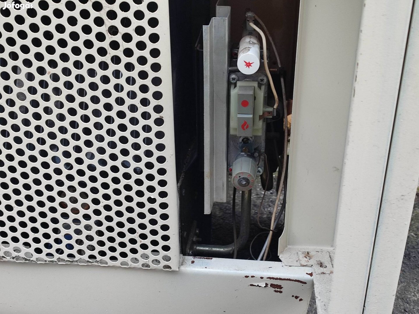 Eladó használt kéményes konvektor