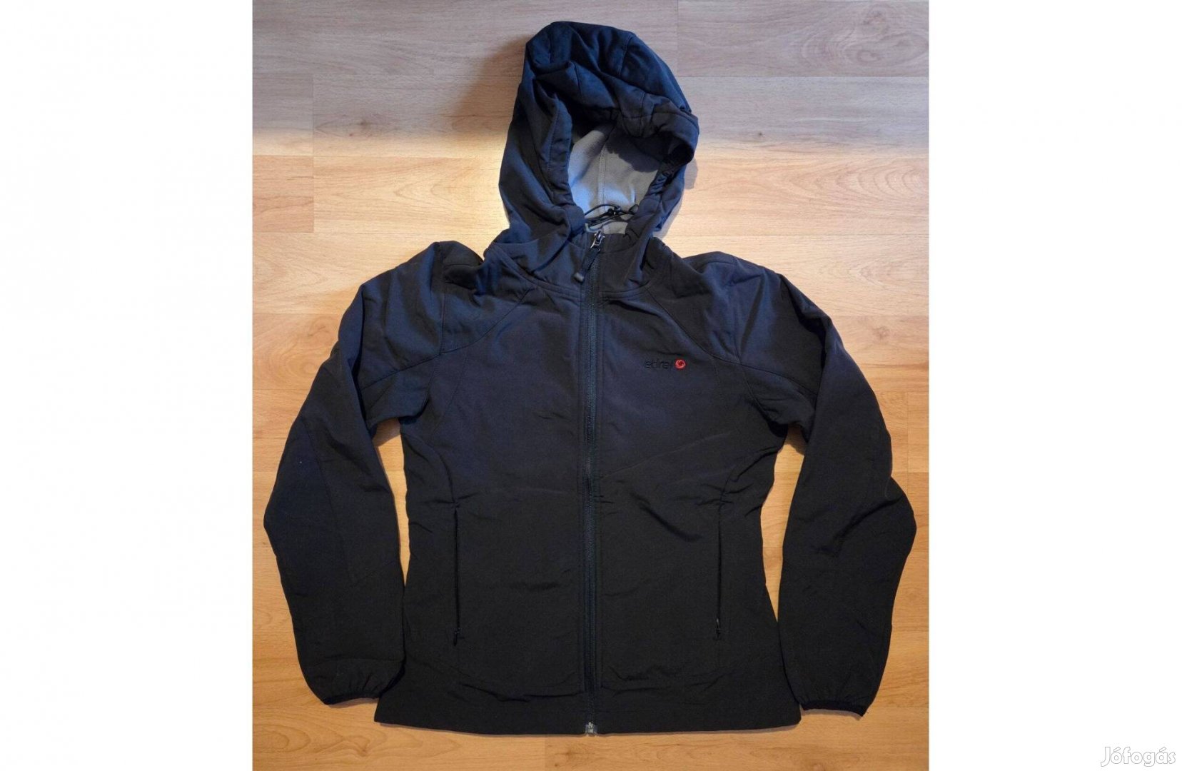 Eladó használt női softshell kabát