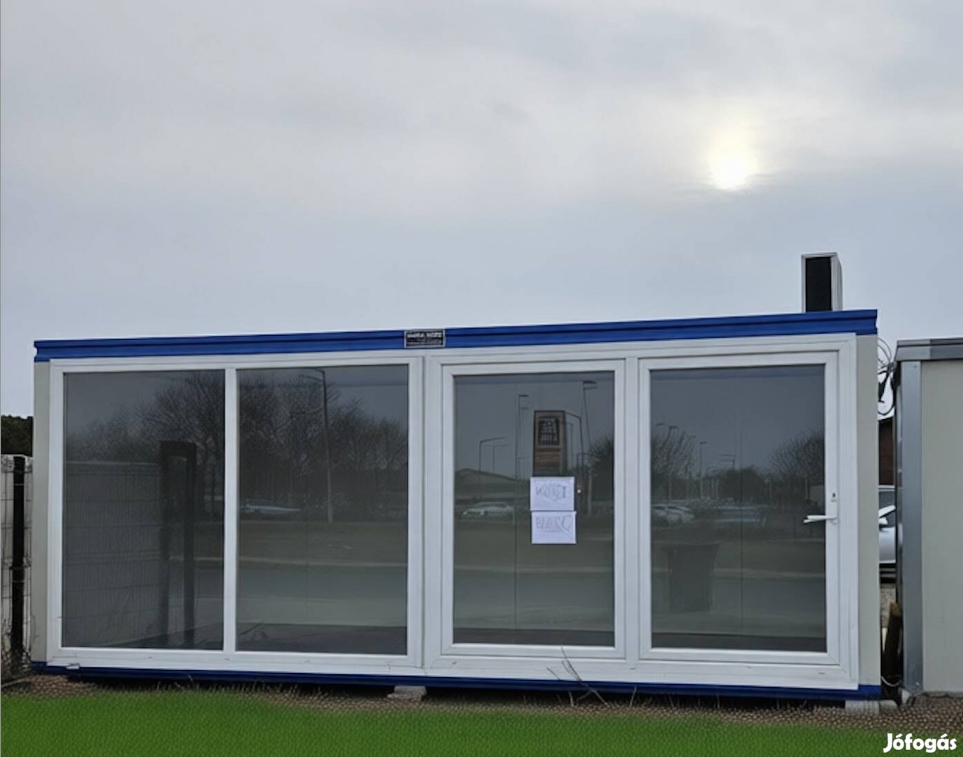 Eladó használt panoráma konténer, bemutatóterem 20 lábas