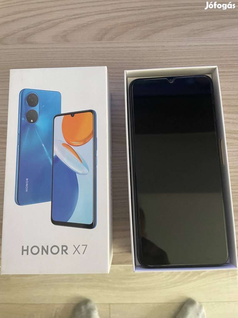 Eladó használt telefon Honor X7