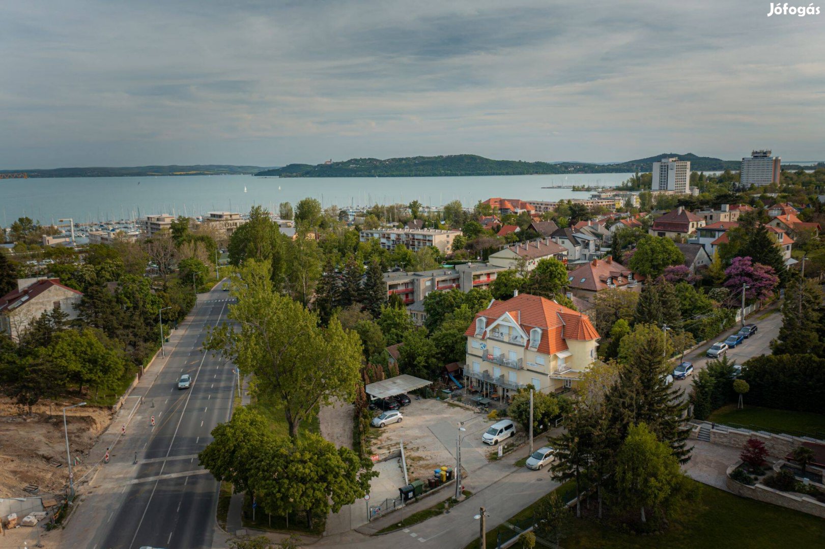 Eladó ház Balatonfüred apartmanház villa