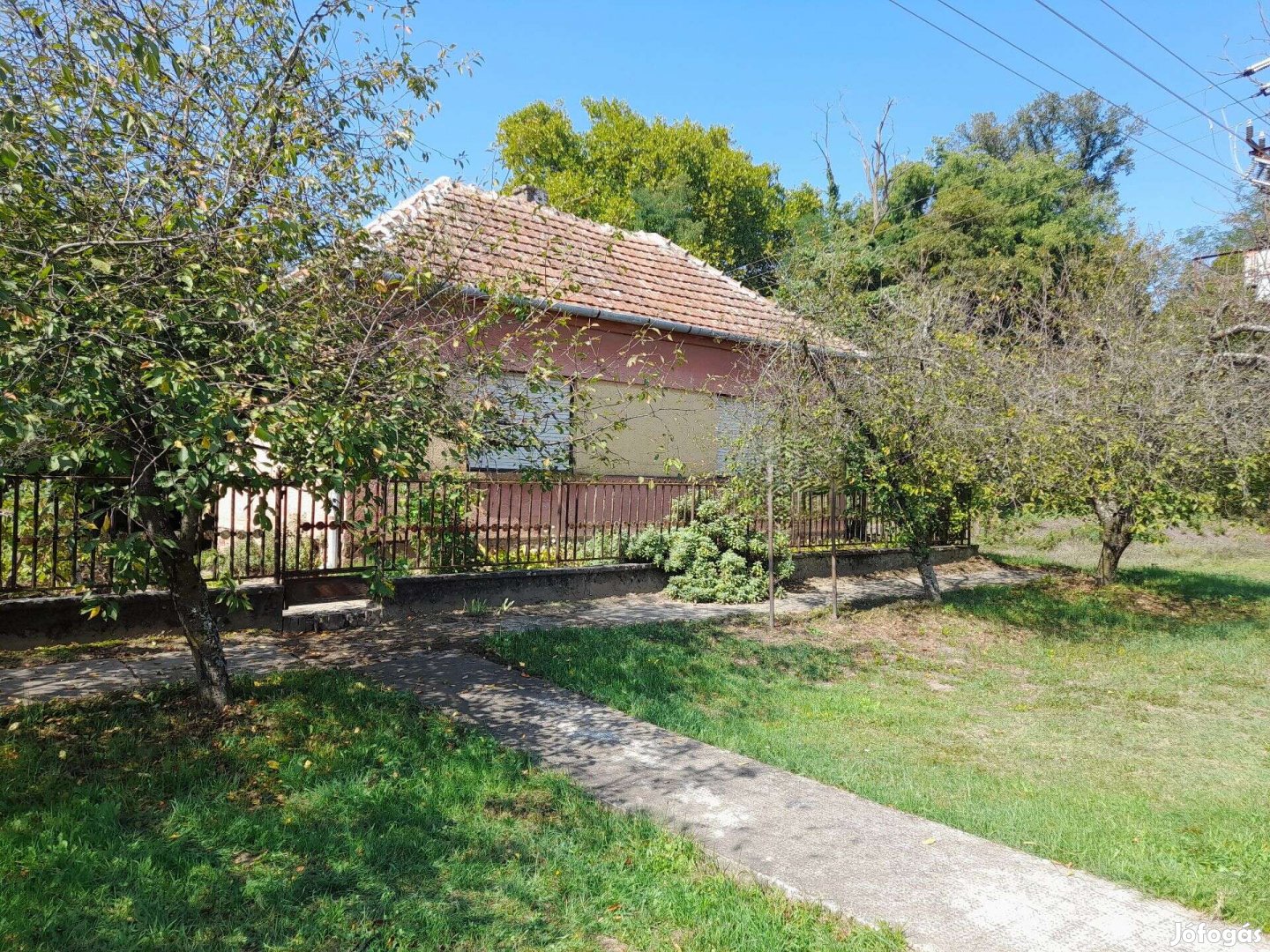 Eladó ház Kálmáncsán