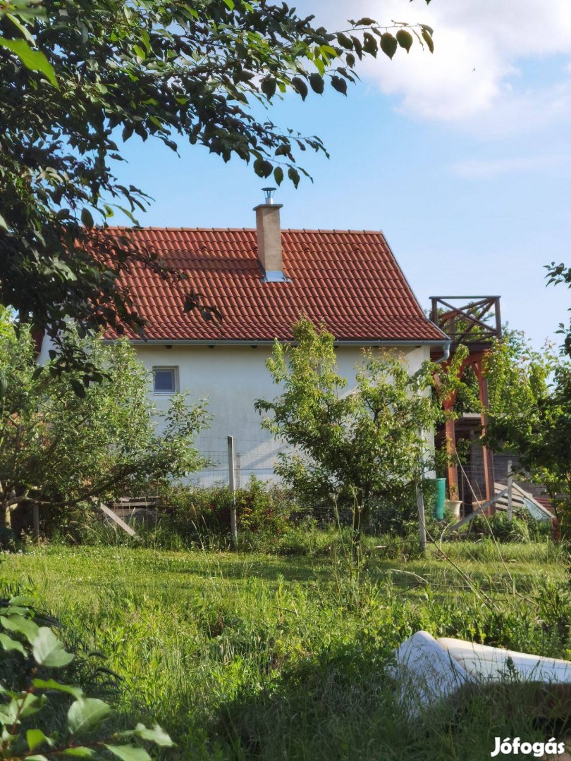 Eladó ház Kaposvár Kőkereszt utca Deseda tó