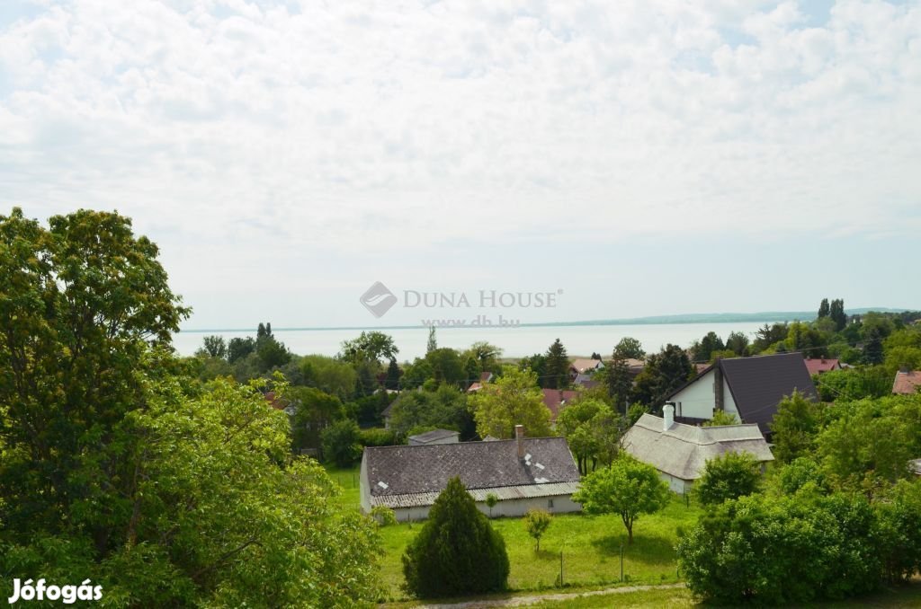 Eladó ház, Balatongyörök