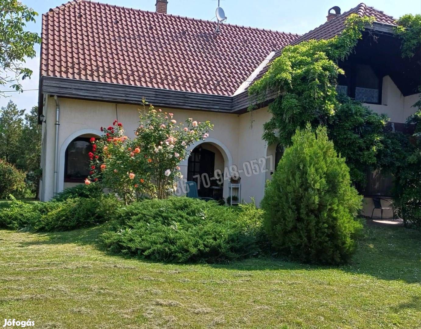 Eladó ház, Békéscsaba Sportcsarnok környékén, Trófea utca, 1050 62_nsh