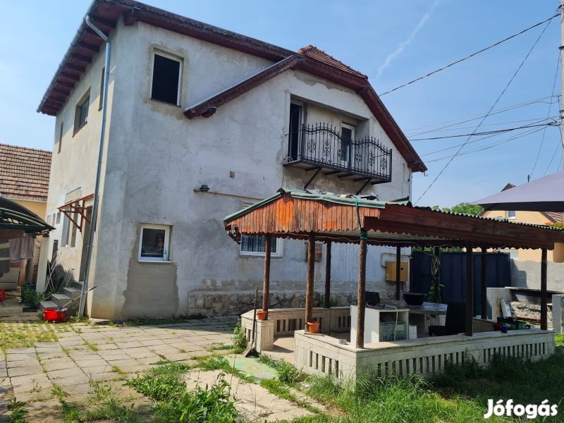 Eladó ház, Budakalász, 170 m2