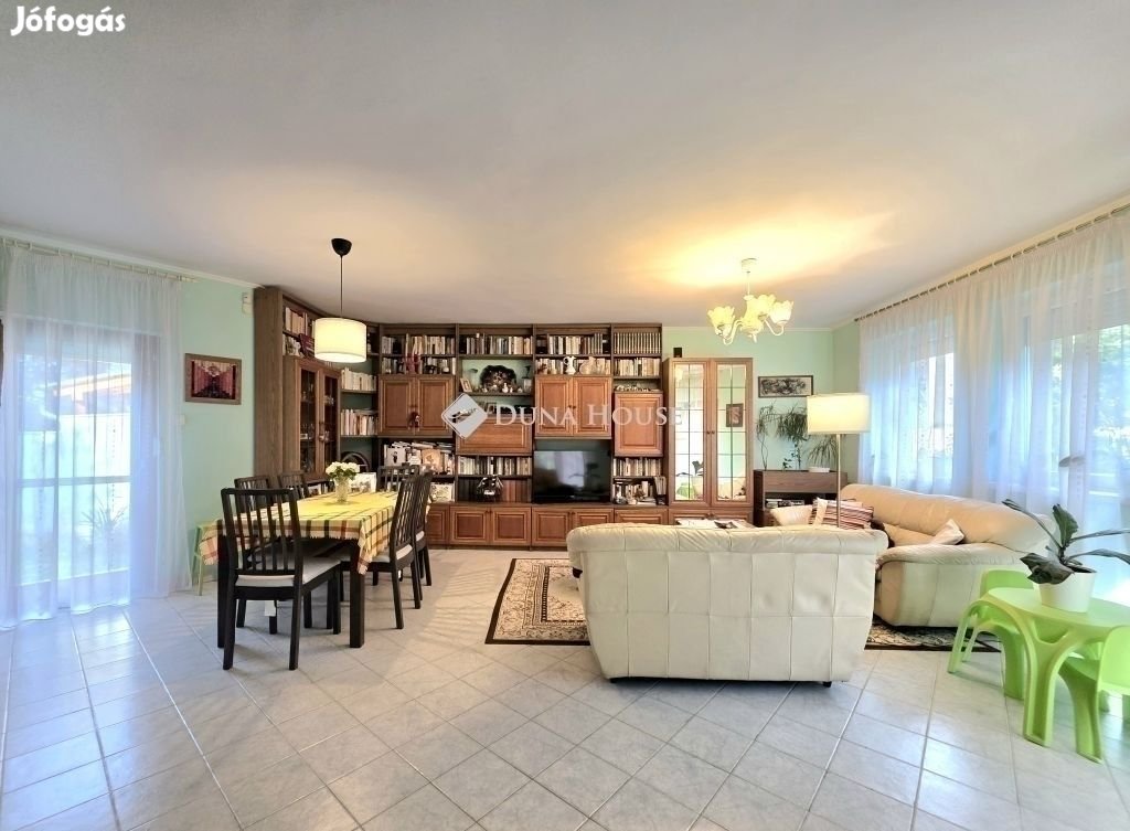 Eladó ház, Budapest 10. ker.