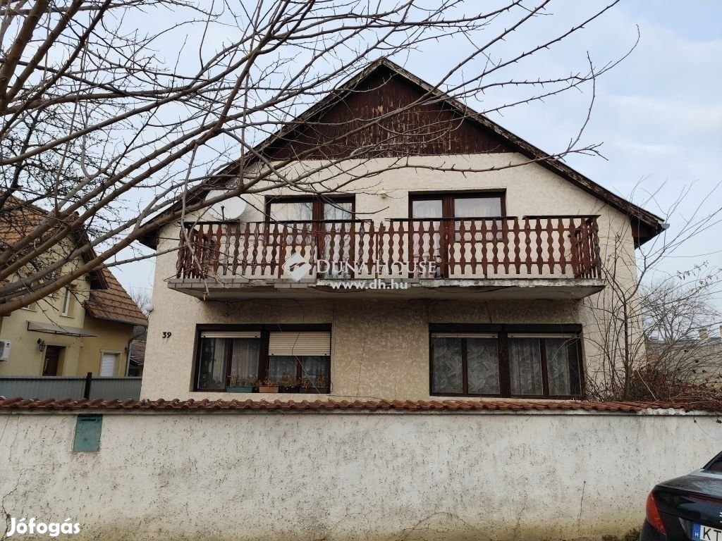 Eladó ház, Budapest 15. ker.