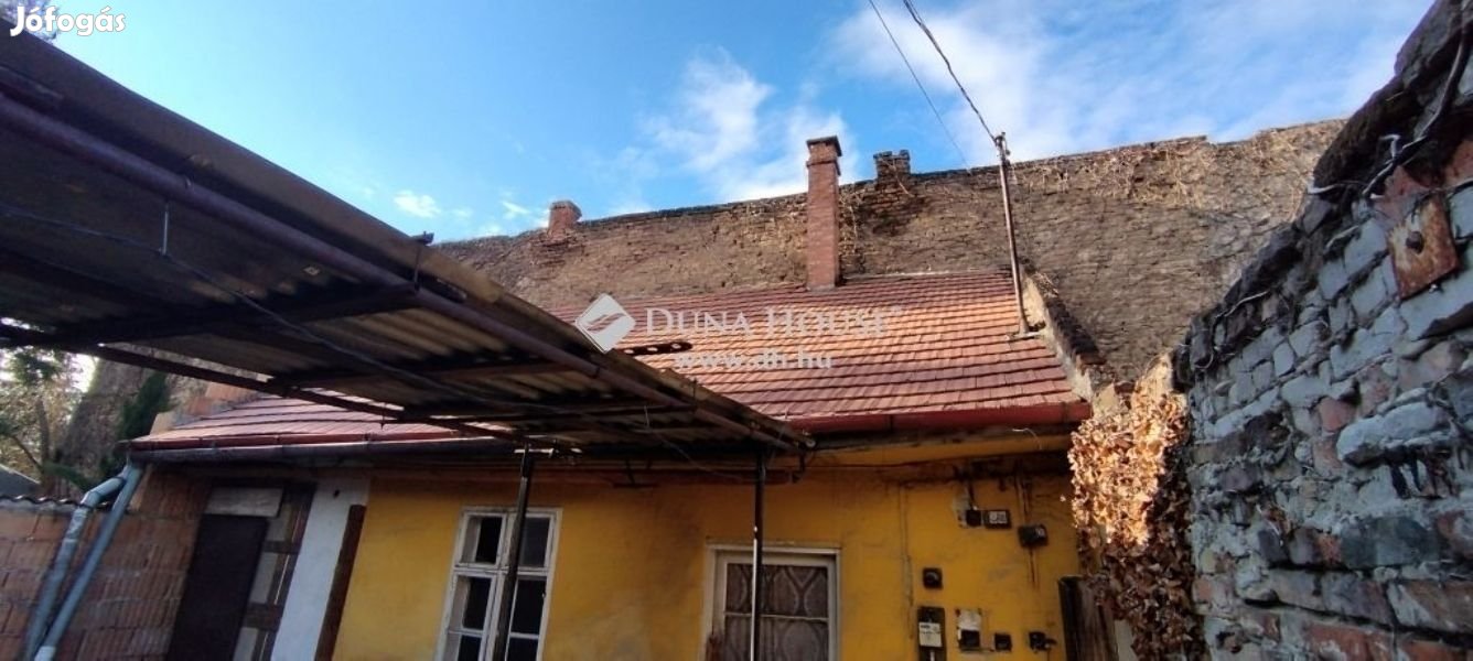 Eladó ház, Budapest 15. ker.
