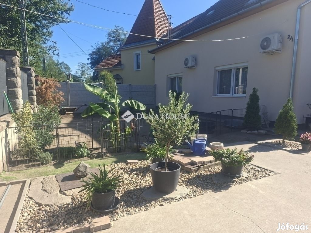 Eladó ház, Budapest 16. ker.