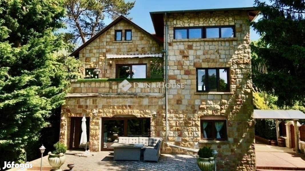 Eladó ház, Budapest 2. ker.