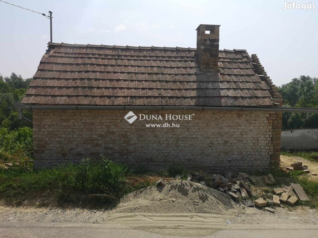 Eladó ház, Dunaszekcső