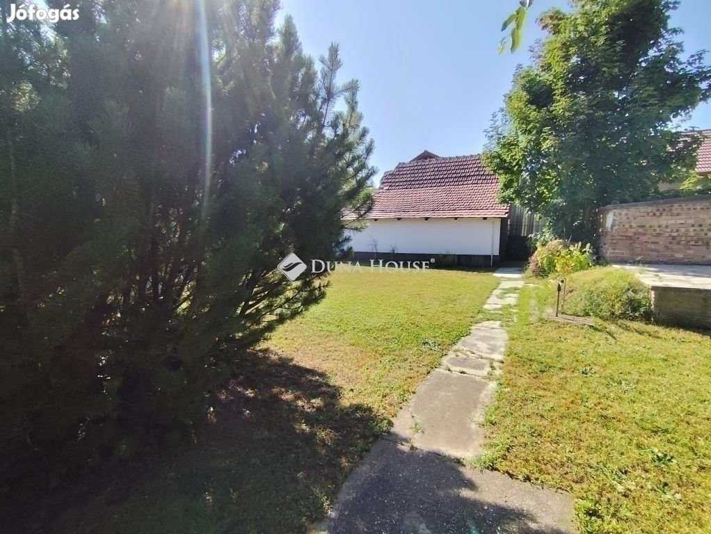 Eladó ház, Dunavarsány