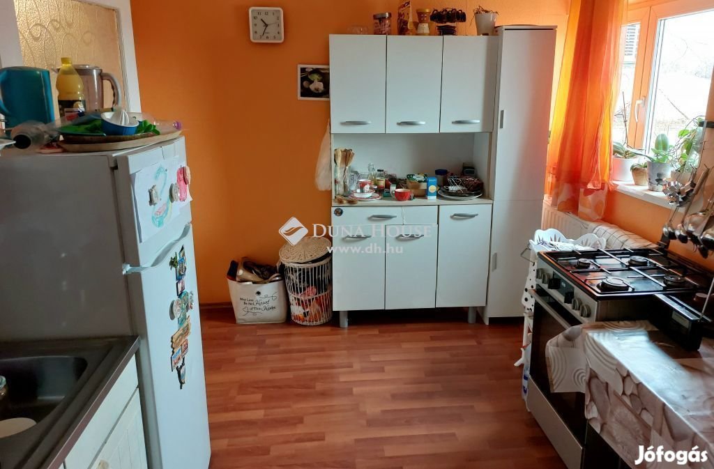 Eladó ház, Seregélyes