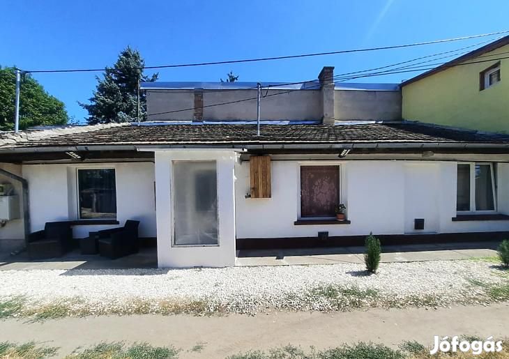 Eladó ház - Budapest XV. kerület, Pestújhely