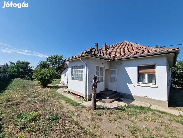 Eladó ház - Dunakeszi
