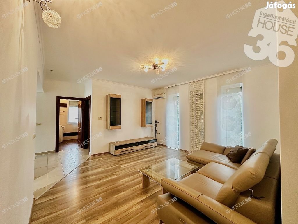 Eladó ház a Granadánál