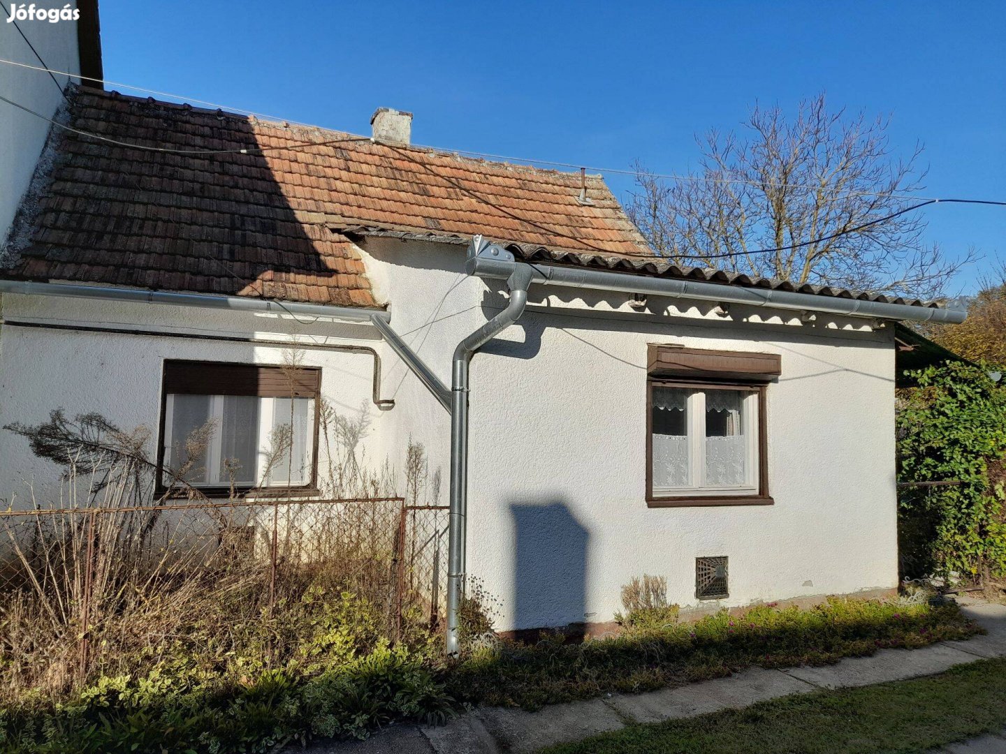 Eladó házrész Barcson