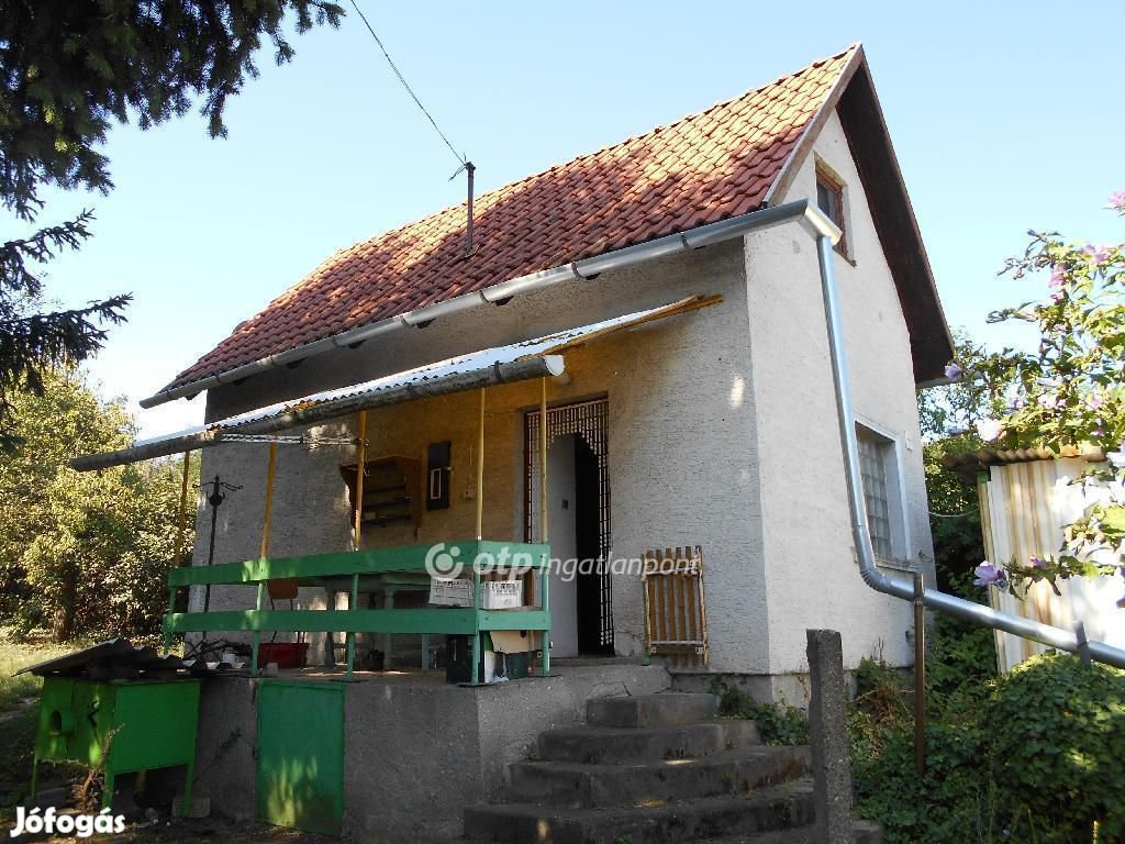 Eladó hétvégi házas telek, Kazincbarcika