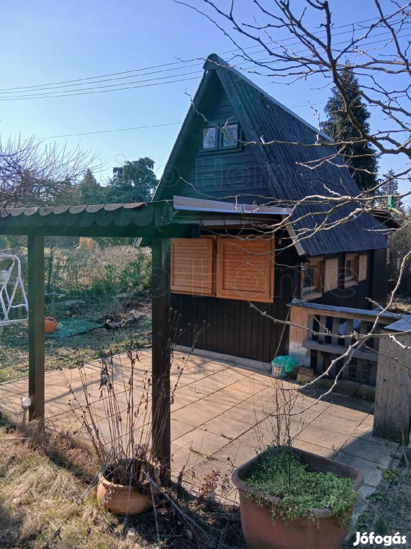 Eladó hétvégi nyaraló Síkvölgypusztán a természet ölelésében