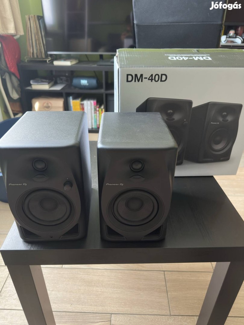 Eladó hibátlan Pioneer DJ DM-40D 