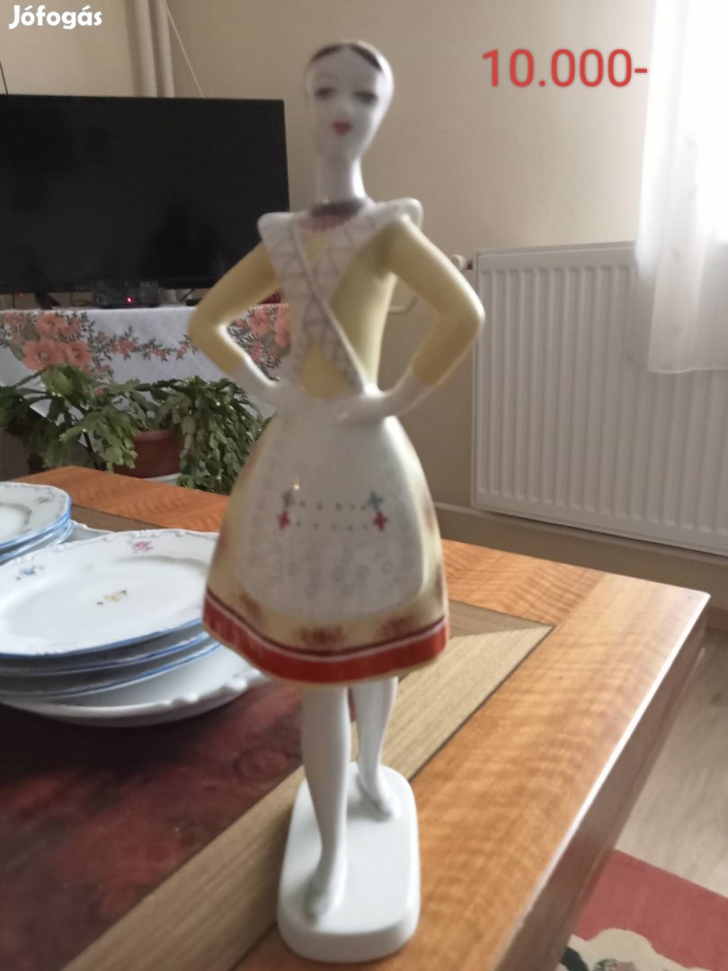 Eladó hibátlan állapotú hollóházi porcelán!