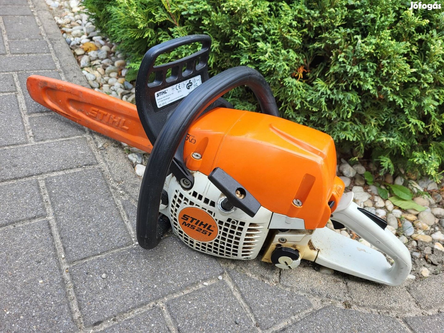 Eladó hibátlan működéssel egy beszámolt stihl ms 251 fűrész!