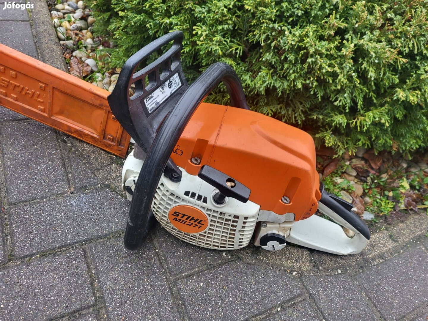 Eladó hibátlan működéssel egy stihl ms 271 fűrész! 