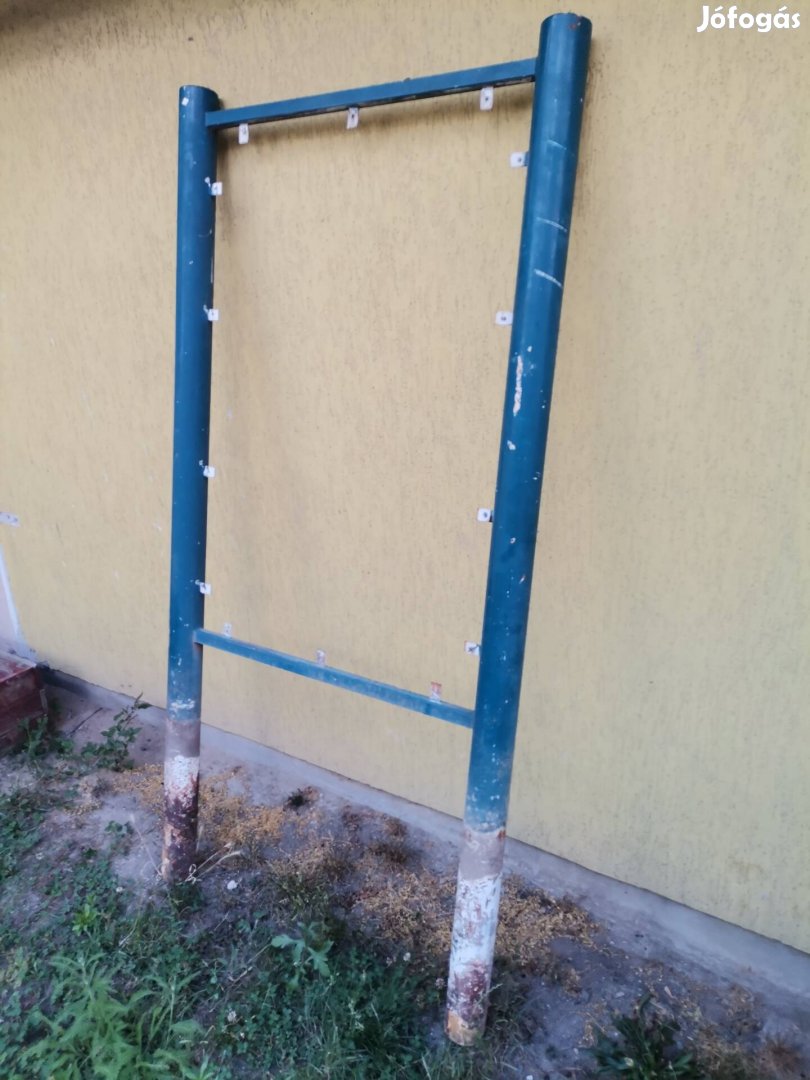 Eladó hirdető oszlop!