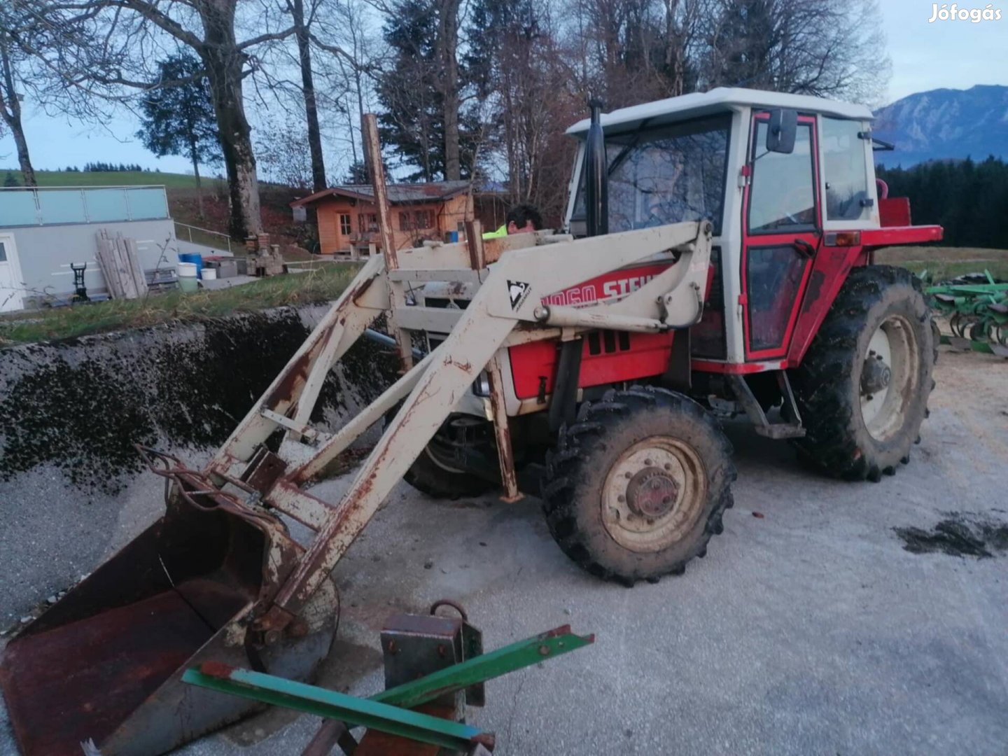 Eladó homlokrakodó !