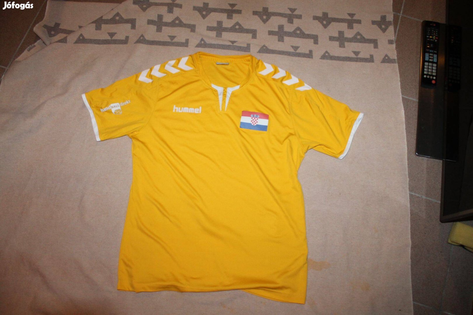 Eladó horvát zászlós Hummel mez