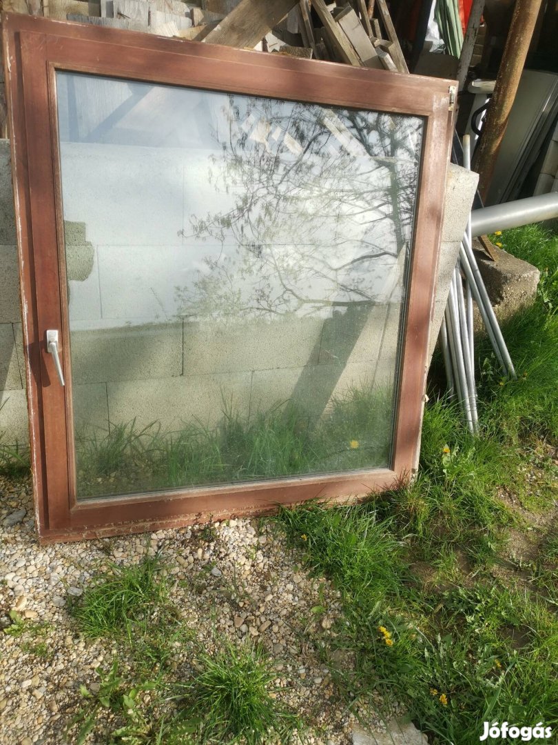 Eladó höszigetelt bukó nyíló fa ablak 